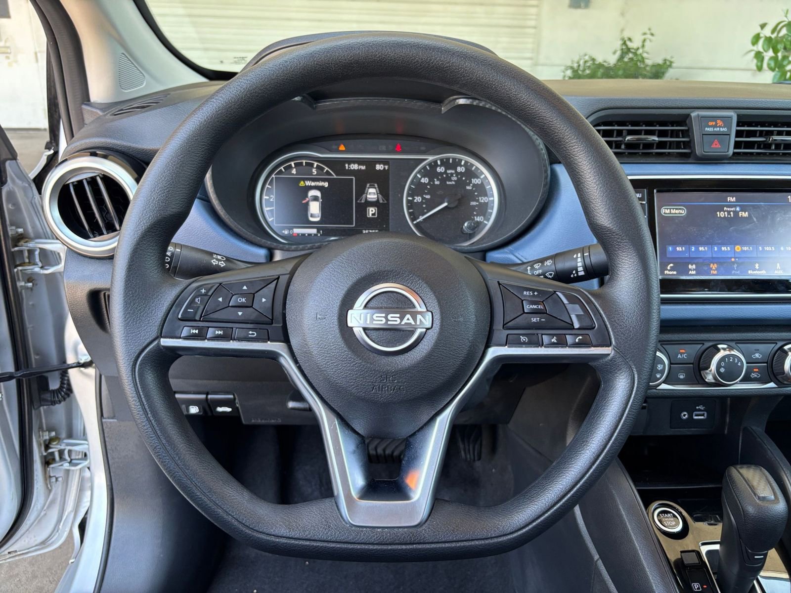 Used 2025 Nissan Versa SV FWD image 27