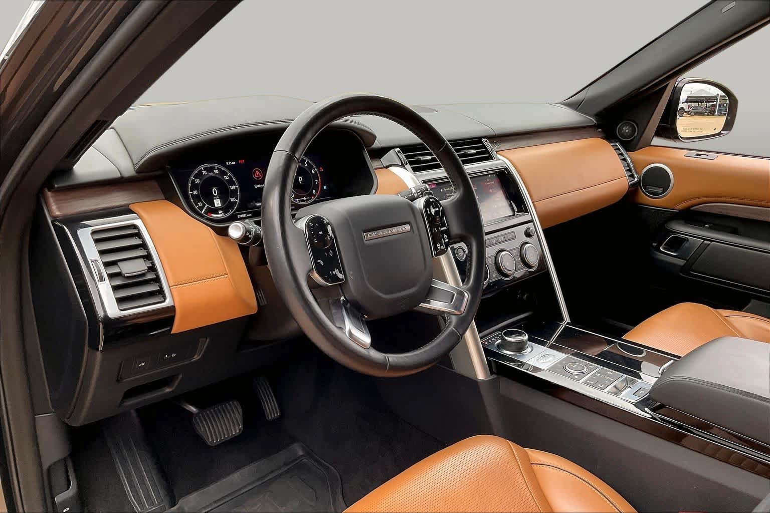 Used 2019 Land Rover Discovery HSE Luxury AWD/4WD image 18
