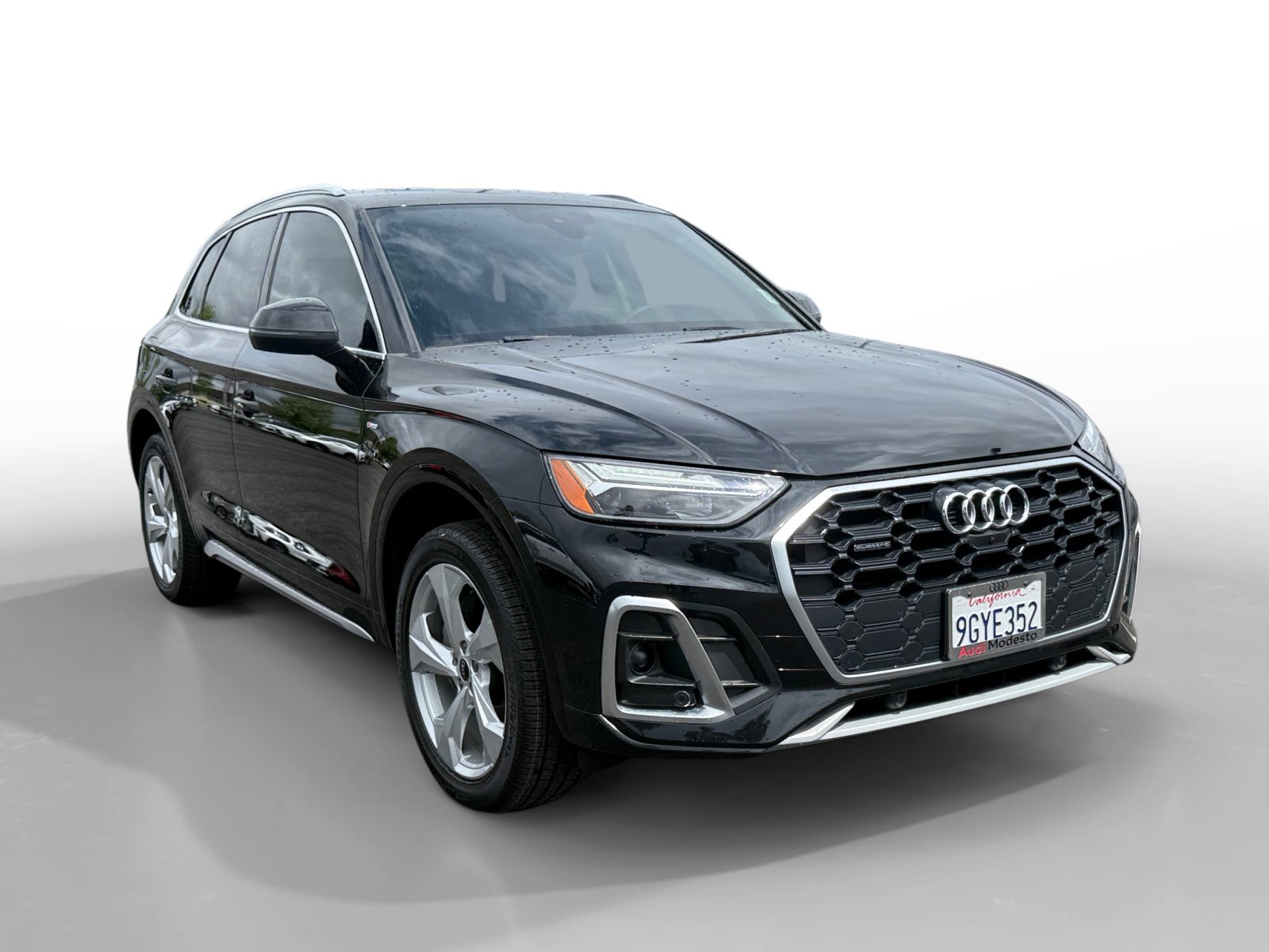 Used 2023 Audi Q5 2.0T Premium Plus w/ Premium Plus Package AWD/4WD image 7