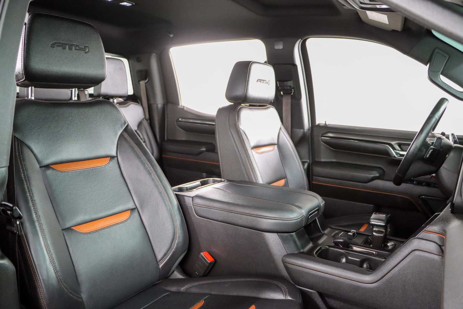 Used 2024 GMC Sierra 1500 AT4 w/ AT4 Preferred Package image 30