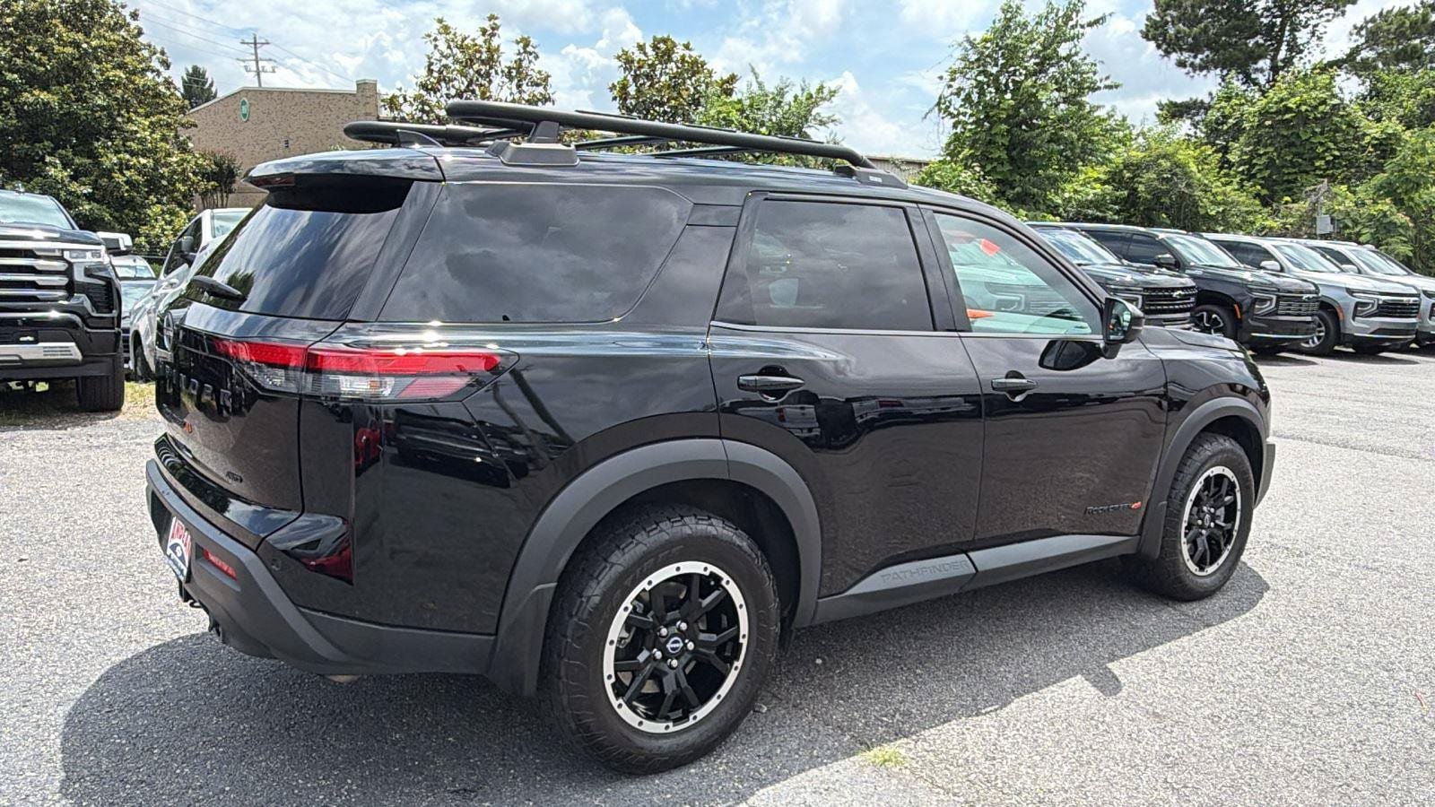 Used 2024 Nissan Pathfinder Rock Creek AWD/4WD image 5