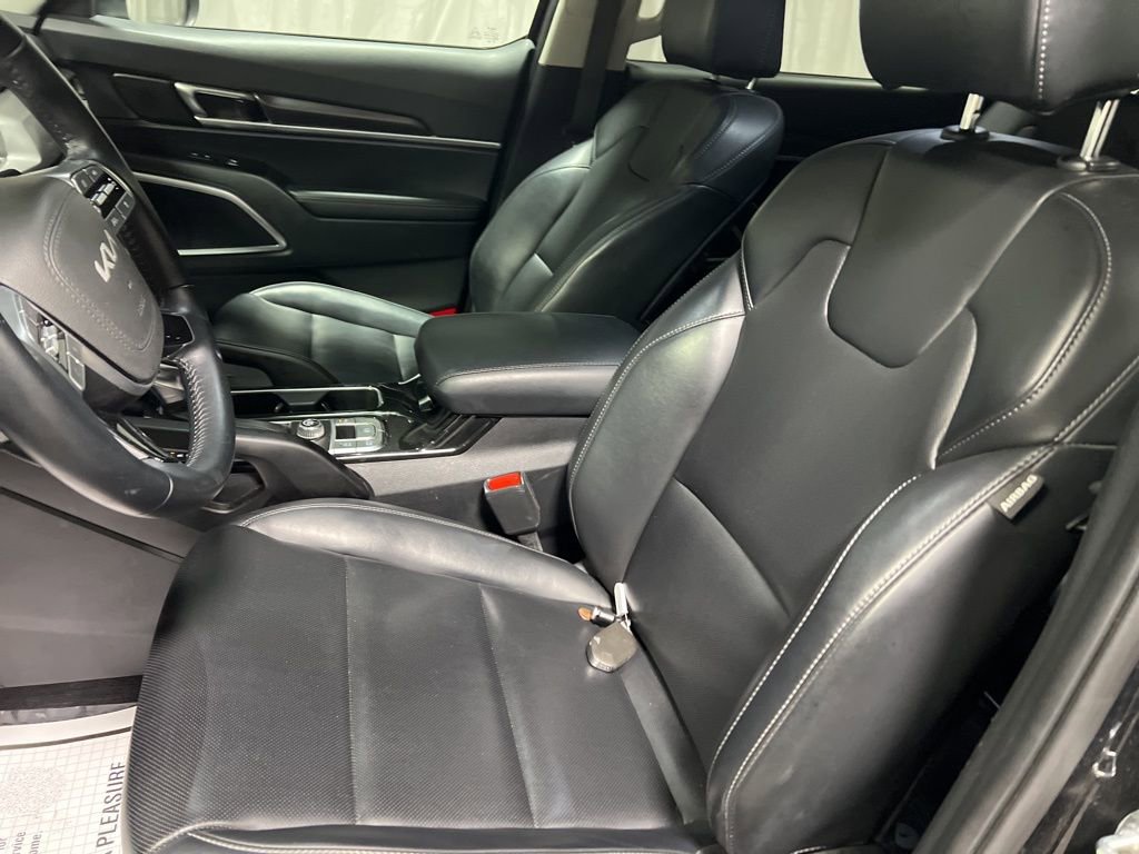 Used 2025 Kia Telluride S image 21