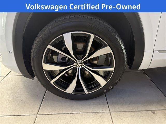 Used 2024 Volkswagen Atlas SEL Premium R-Line image 13