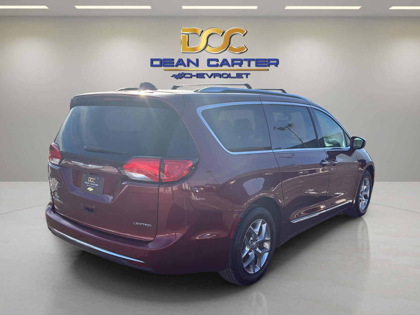 Used 2017 Chrysler Pacifica Limited image 13