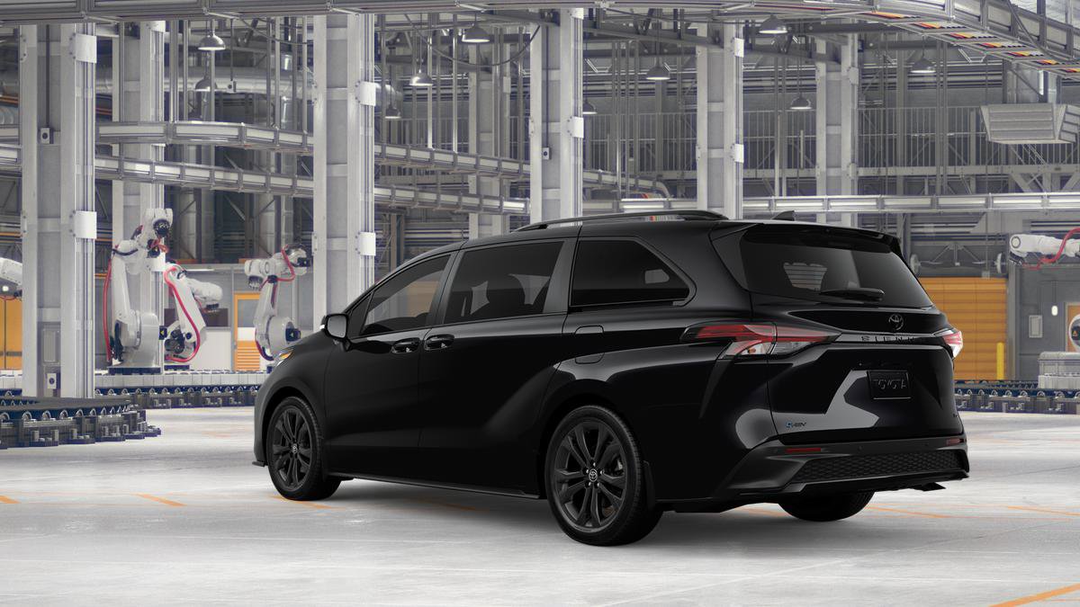 New 2026 Toyota Sienna XSE image 8