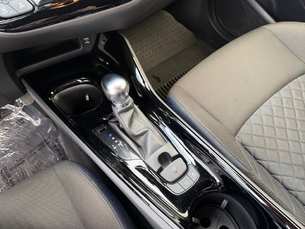 Used 2021 Toyota C-HR XLE FWD image 18