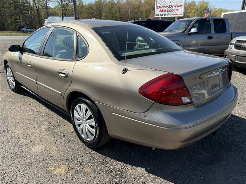 Used 2003 Ford Taurus LX image 3