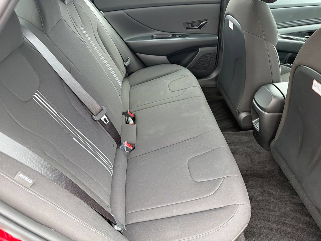 Certified 2025 Hyundai Elantra Sport FWD image 12