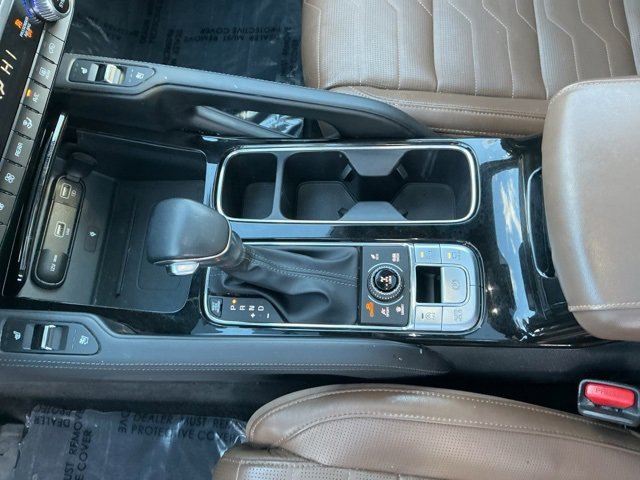 Used 2020 Kia Telluride SX w/ SX Prestige Package image 18