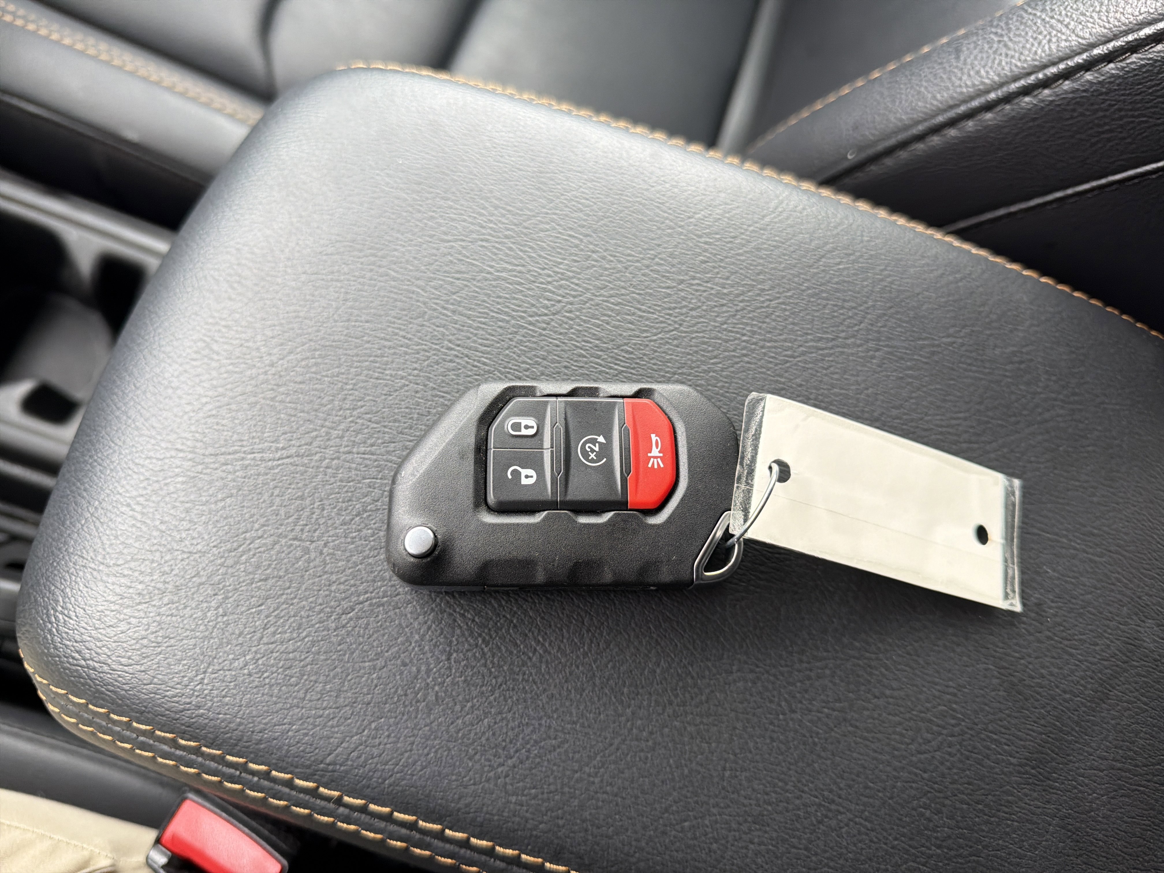 Used 2024 Jeep Wrangler Sahara w/ Technology Group image 30