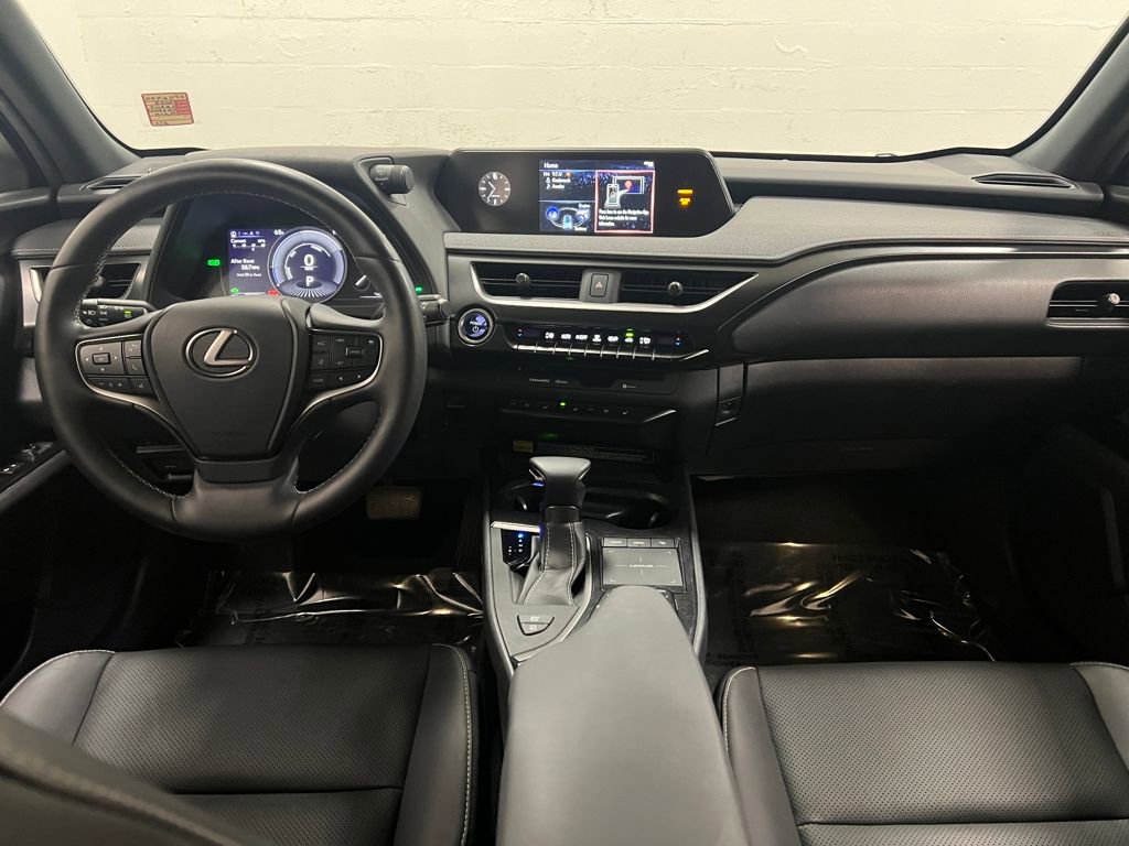 Used 2022 Lexus UX 250h w/ Premium Package image 14