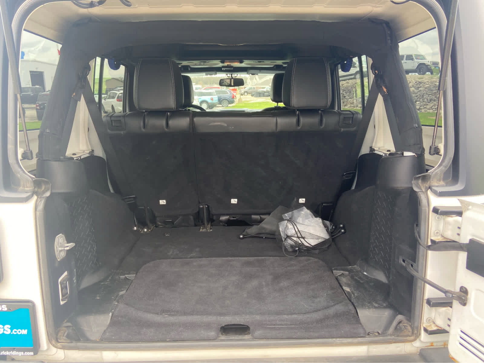 Used 2014 Jeep Wrangler Freedom Edition AWD/4WD image 10