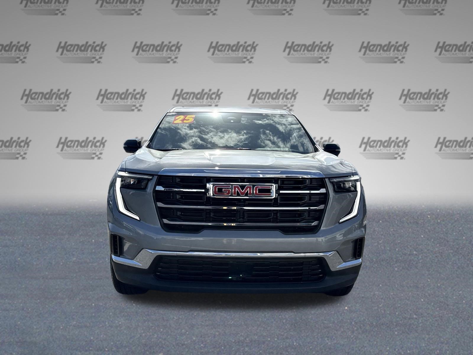 Used 2025 GMC Acadia Elevation image 6