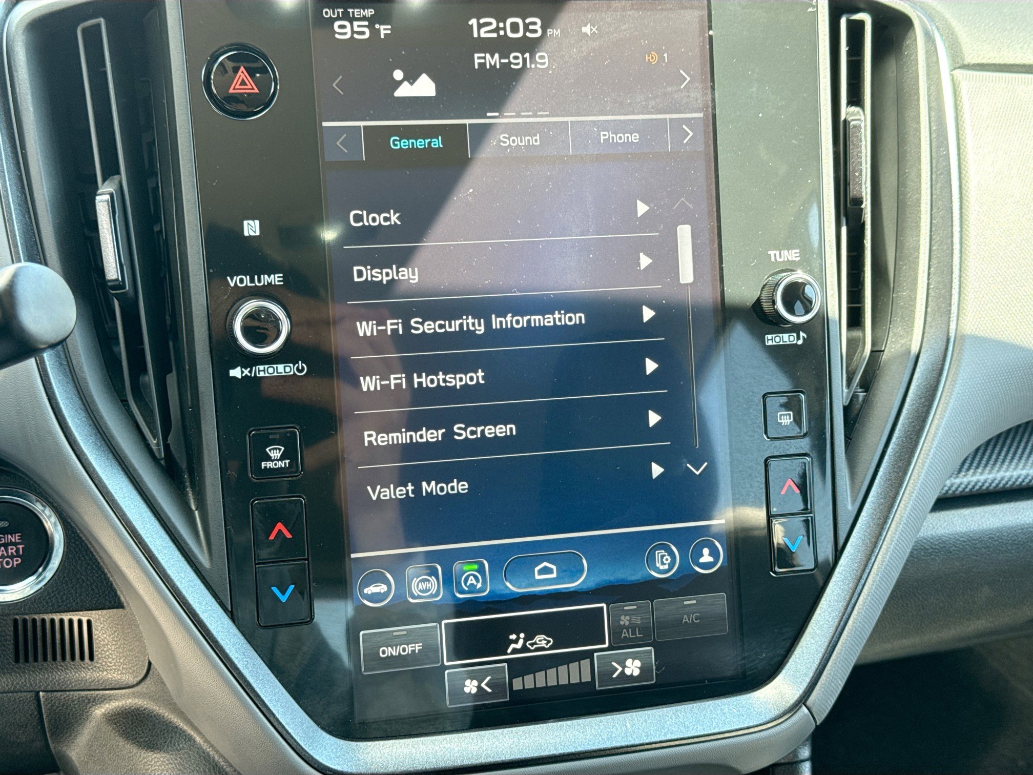 Used 2024 Subaru Crosstrek 2.5i Limited image 12