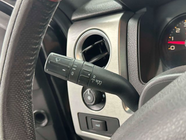 Used 2014 Ford F150 Raptor w/ Equipment Group 801A Luxury AWD/4WD image 38