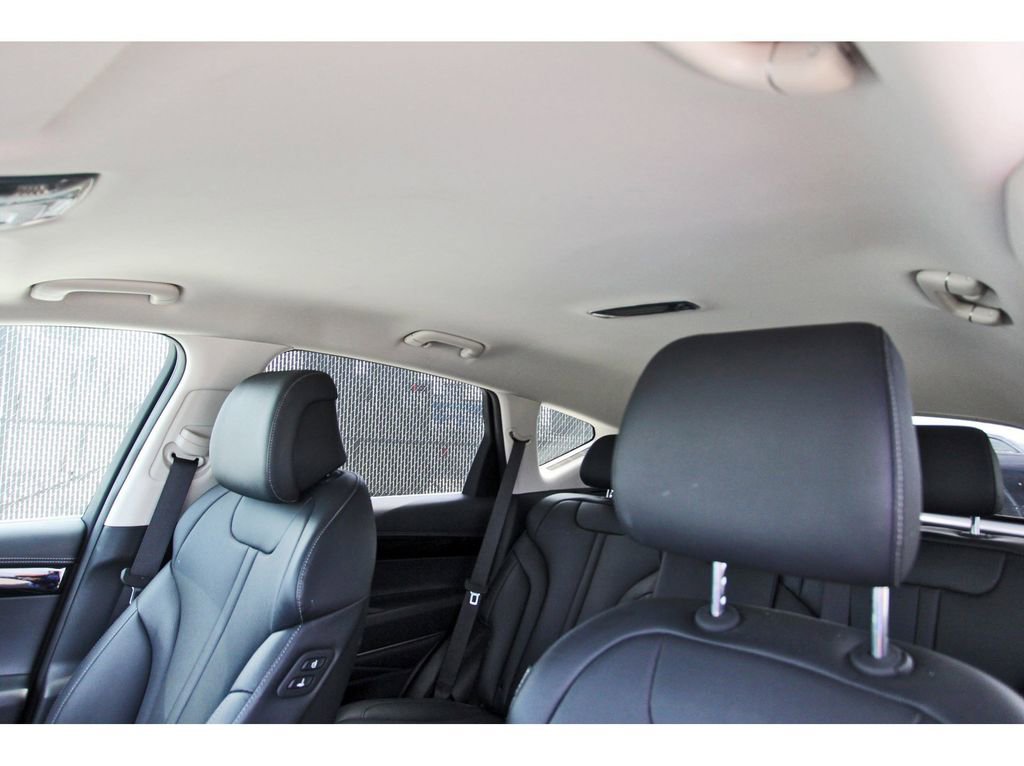 Used 2025 Genesis GV80 2.5T Standard image 28