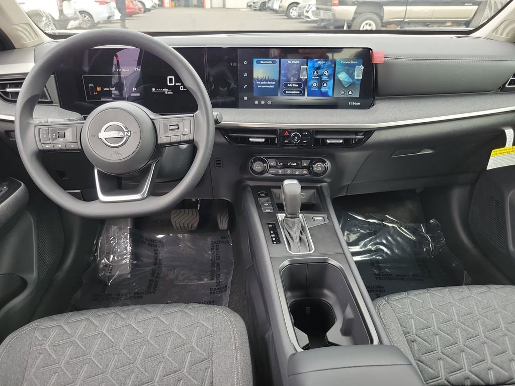 New 2026 Nissan Kicks SV w/ Cold Weather Package FWD image 10