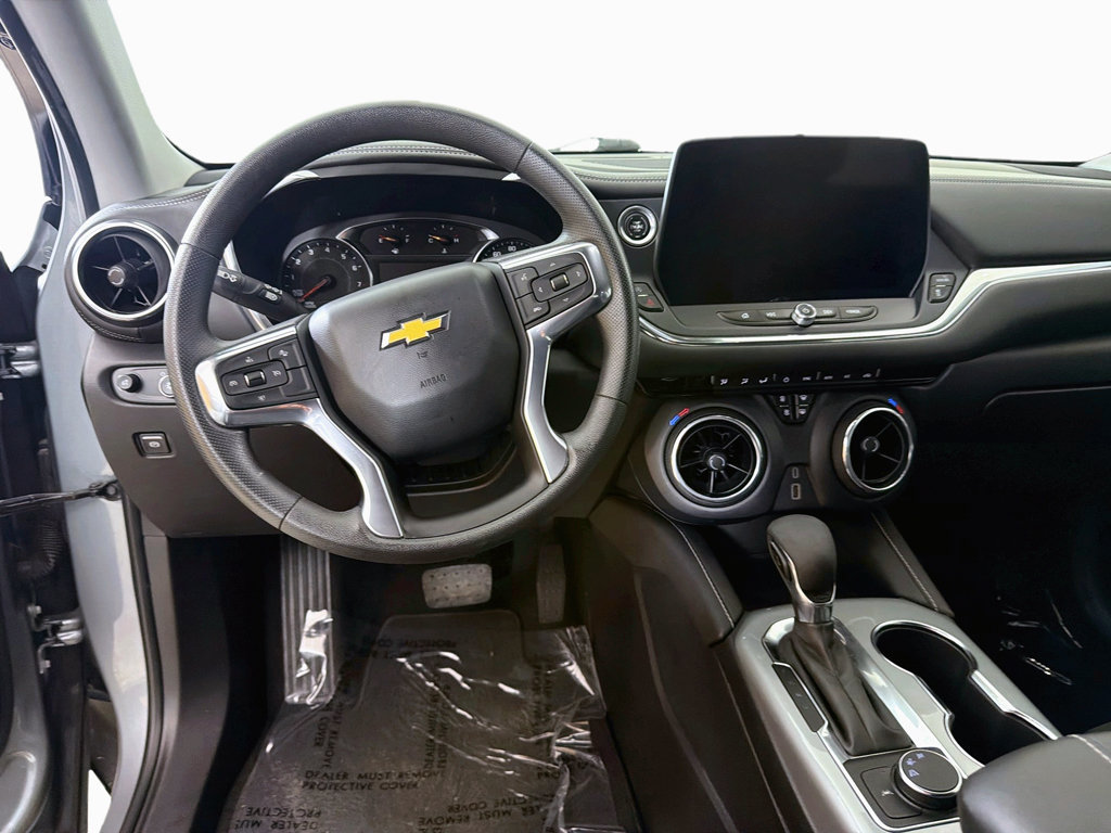 Used 2023 Chevrolet Blazer LT w/ Midnight/Sport Edition FWD image 25