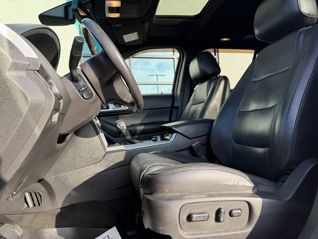 Used 2015 Ford Explorer Limited w/ Equipment Group 302A image 10