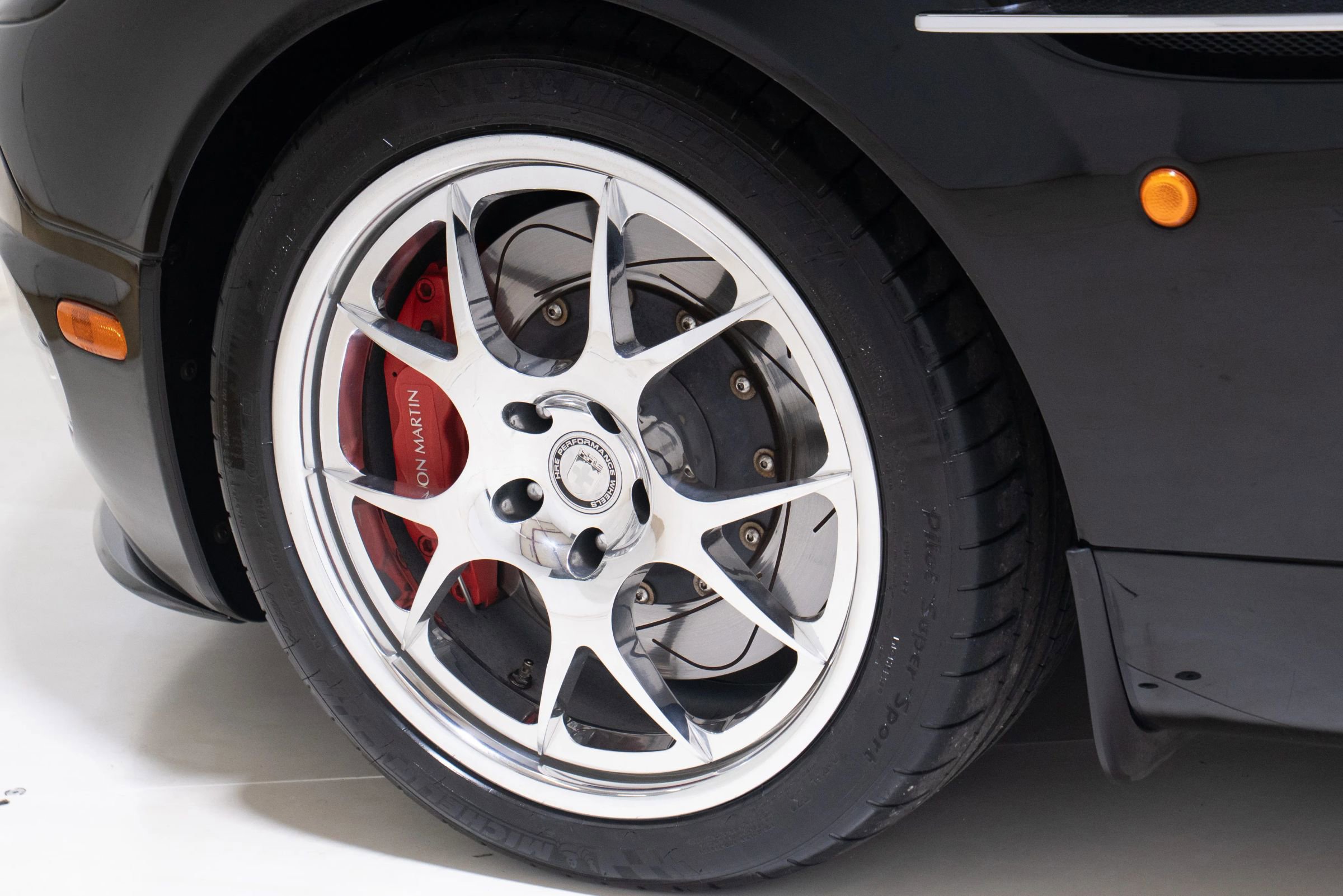 Used 2006 Aston Martin Vanquish S image 45