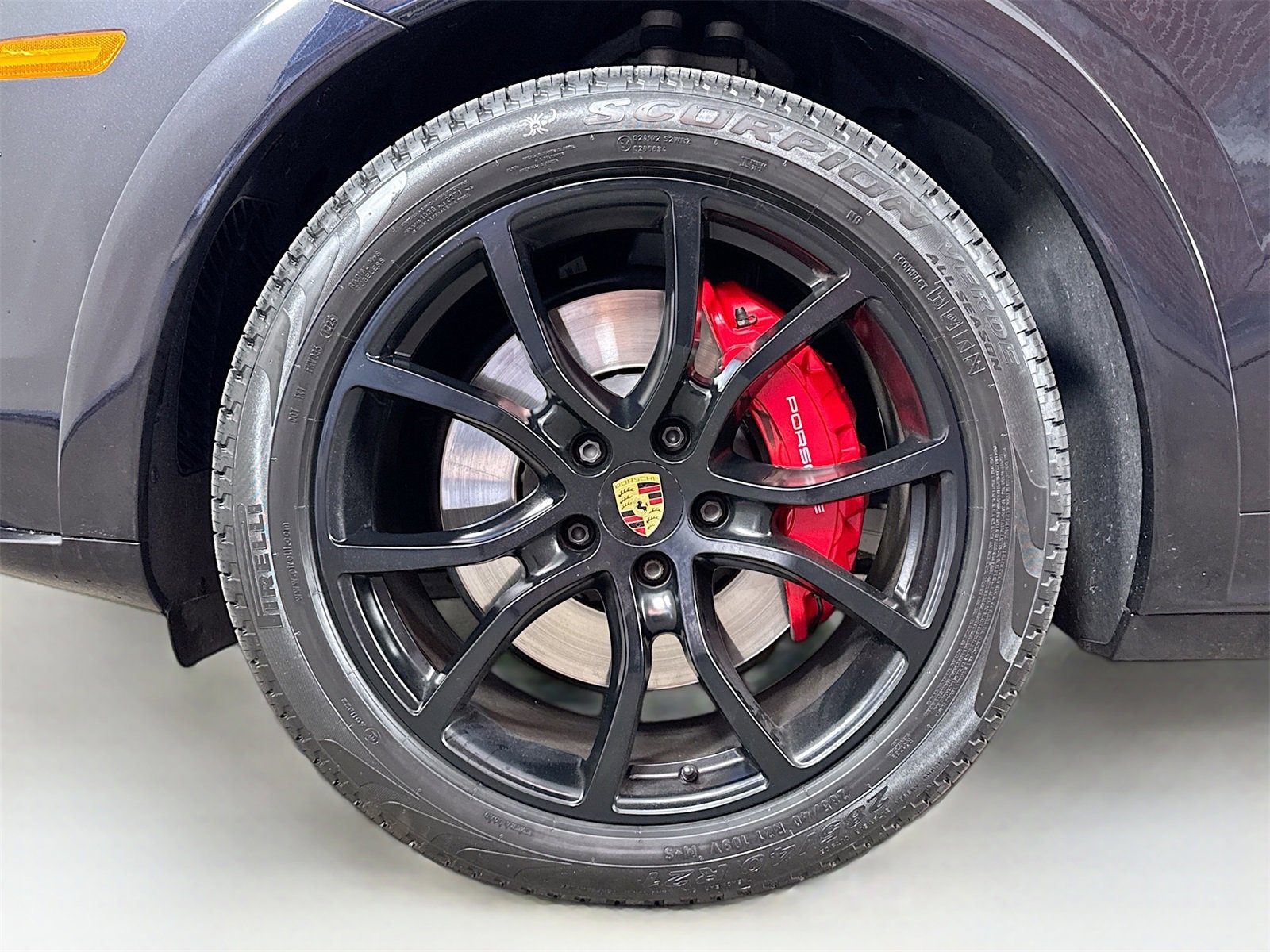 Certified 2022 Porsche Cayenne GTS image 25