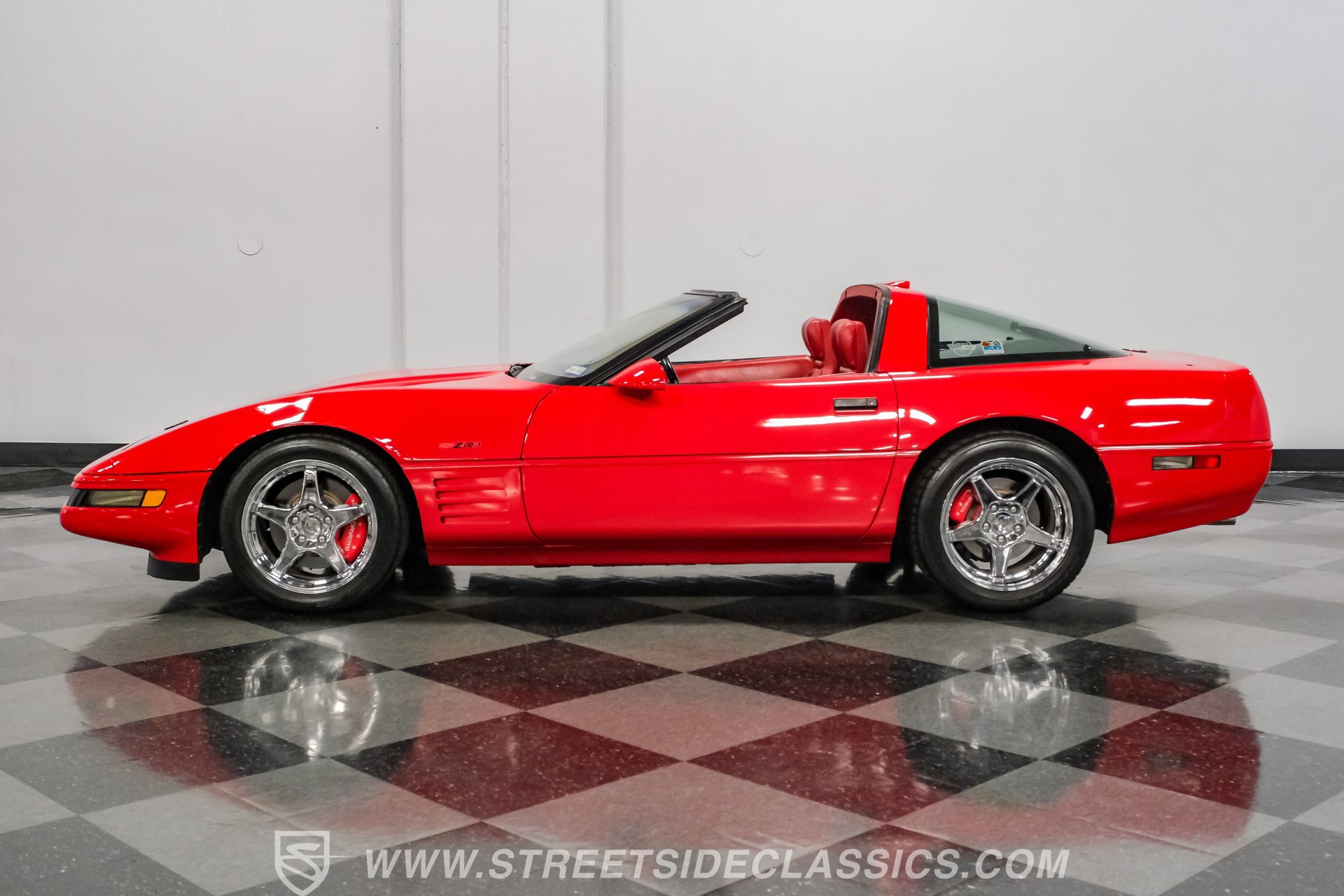 Used 1991 Chevrolet Corvette ZR-1 RWD image 2