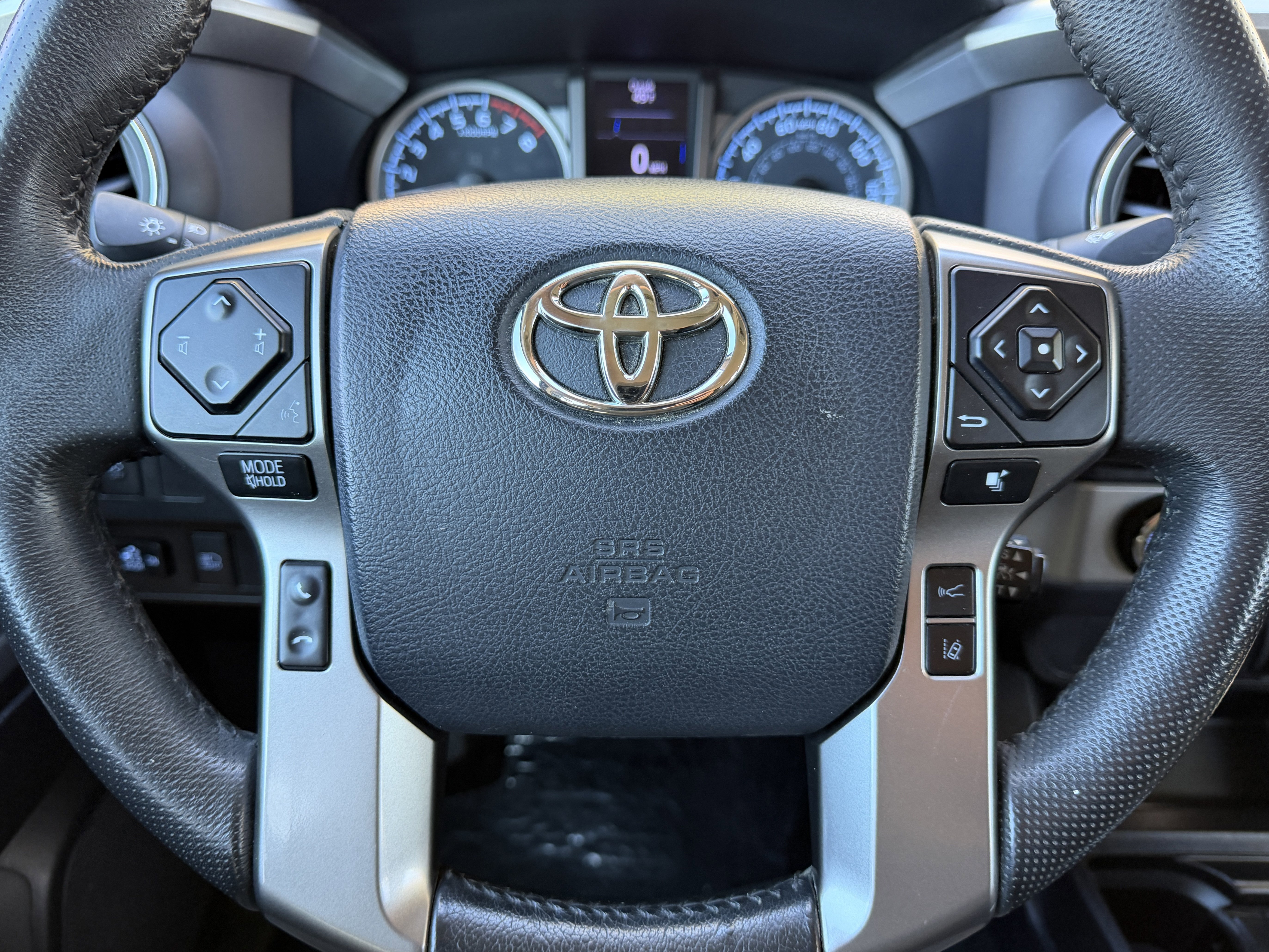 Used 2020 Toyota Tacoma SR5 image 29