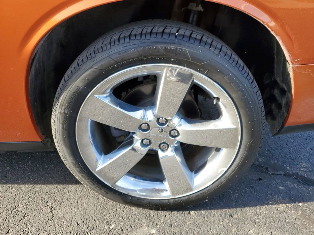 Used 2011 Dodge Challenger image 27