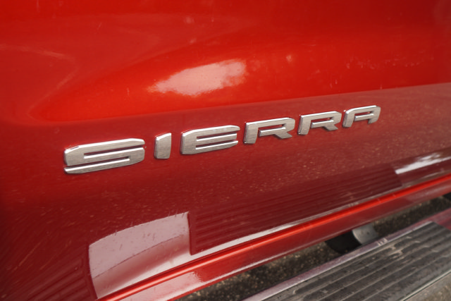 Used 2019 GMC Sierra 1500 SLT w/ SLT Premium Plus Package AWD/4WD image 45