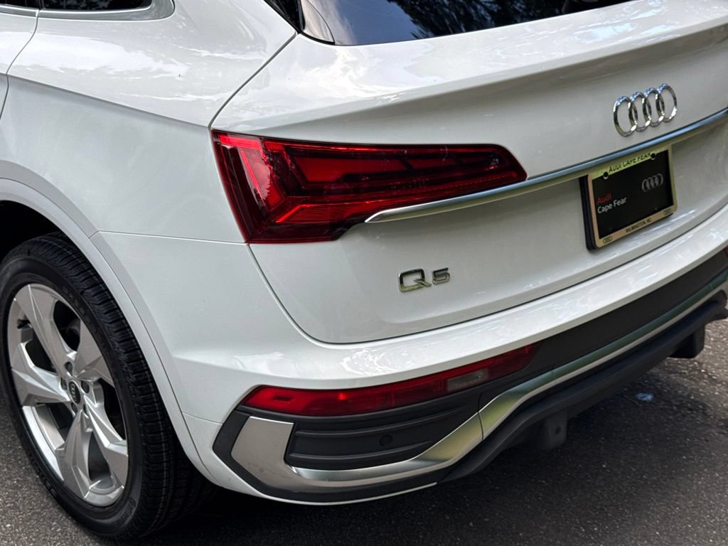 Used 2021 Audi Q5 2.0T Premium Plus w/ Premium Plus Package AWD/4WD image 11