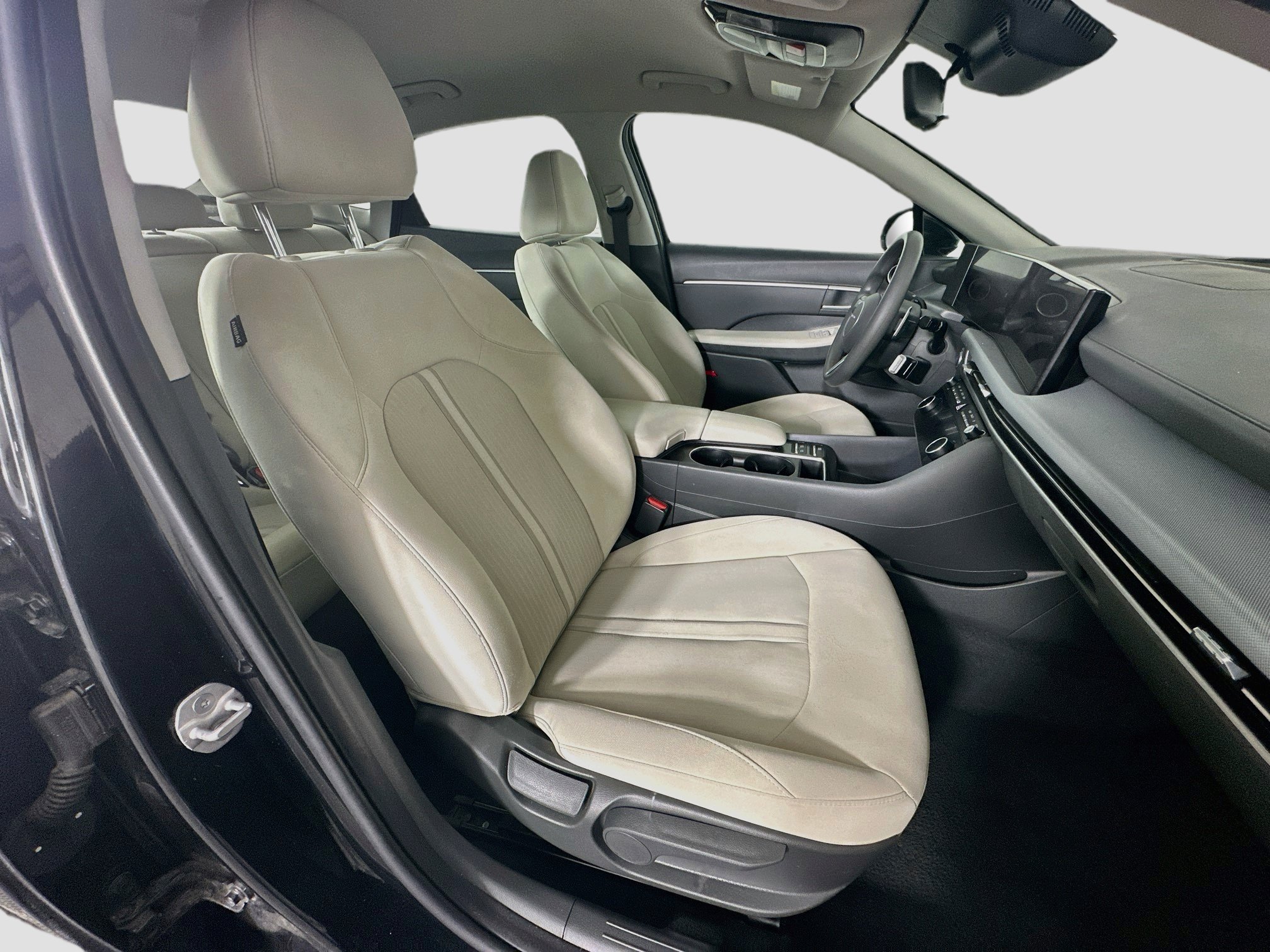 Used 2025 Hyundai Sonata SEL FWD image 30