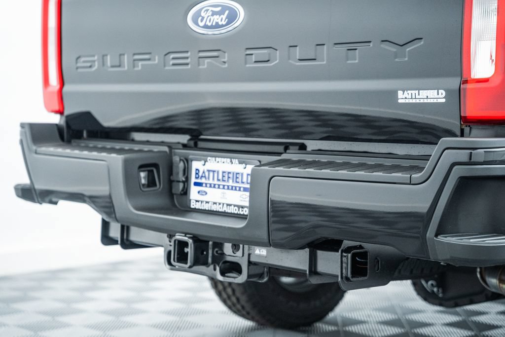 New 2026 Ford F250 XL w/ STX Appearance Package AWD/4WD image 9