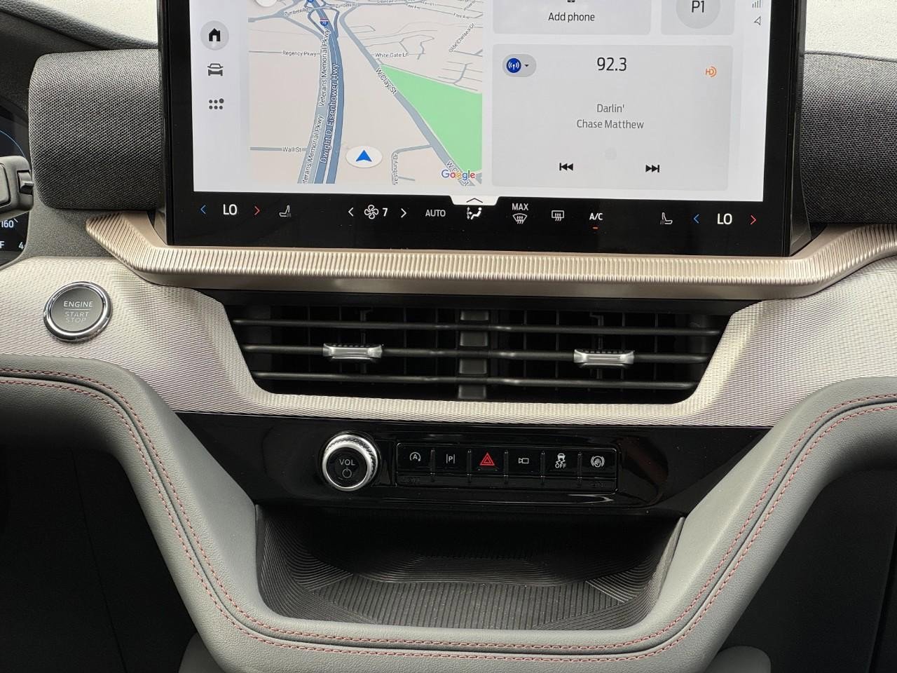 New 2026 Ford Explorer Active AWD/4WD image 10