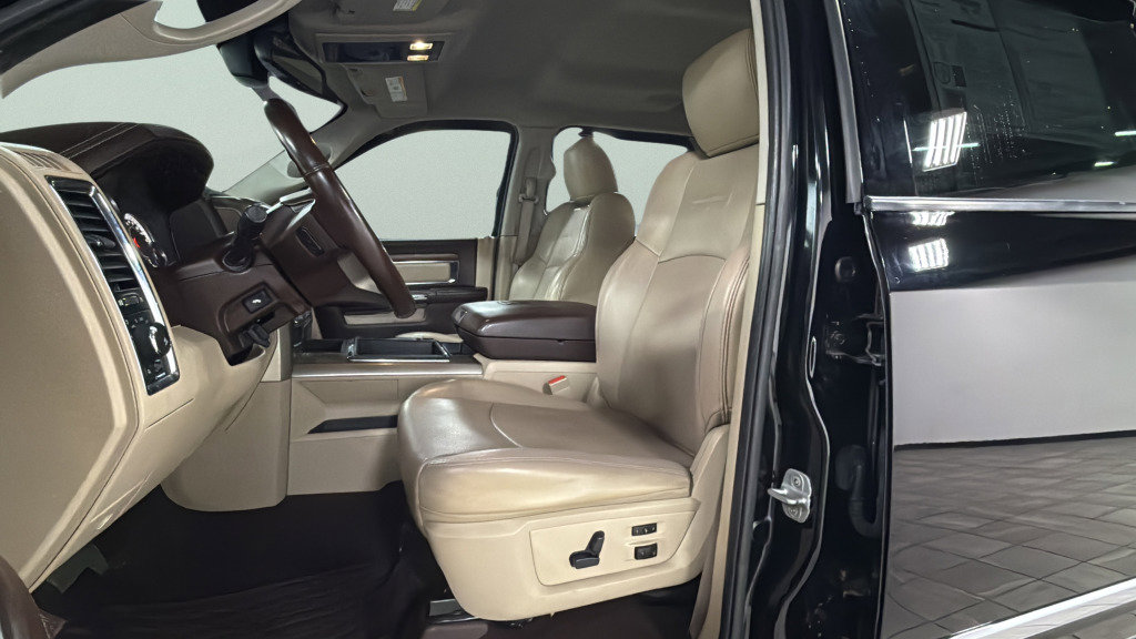 Used 2014 RAM 1500 Laramie w/ Convenience Group RWD image 15