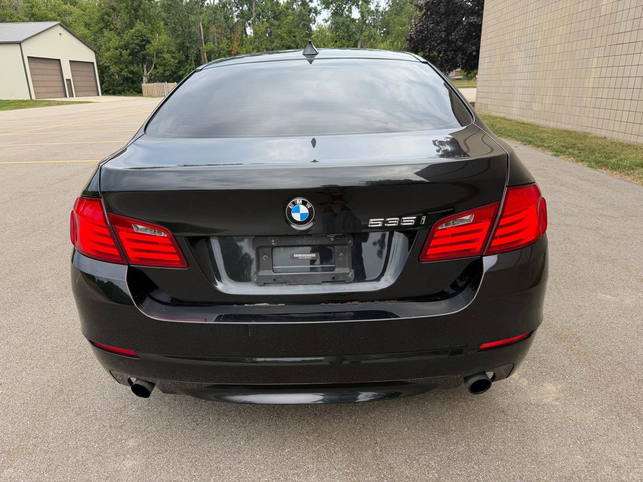 Used 2011 BMW 535i xDrive Sedan AWD/4WD image 6
