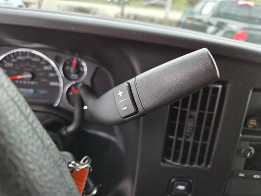 Used 2024 GMC Savana 2500 w/ Driver Convenience Package image 23