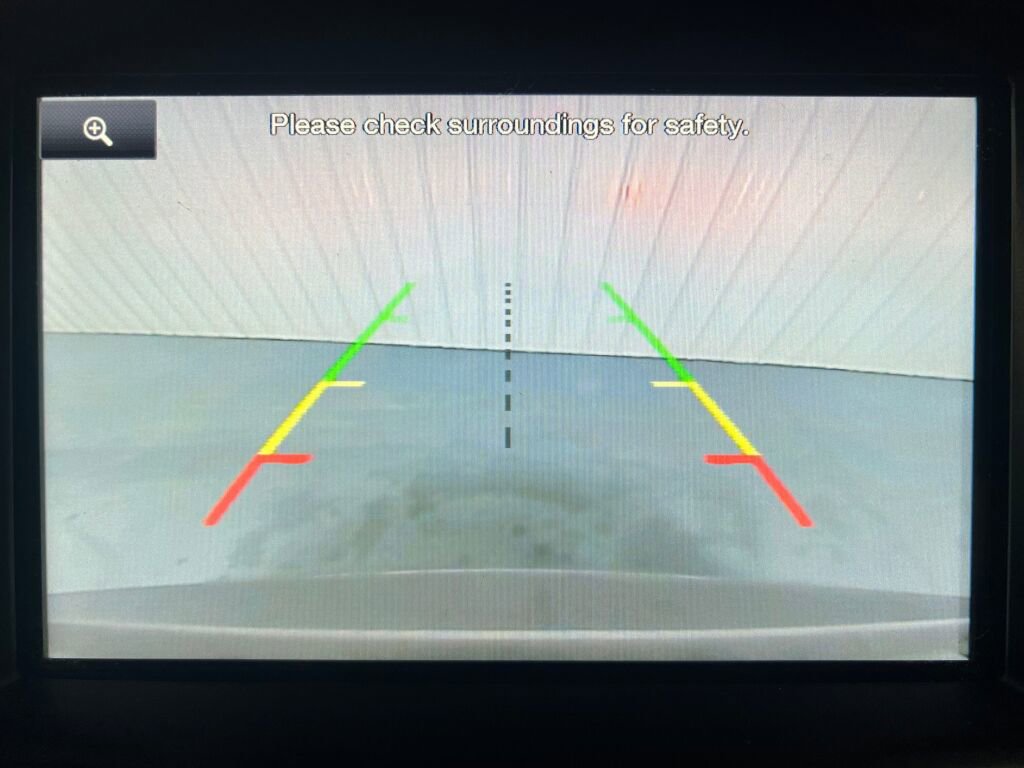 Used 2015 Ford Explorer XLT w/ Equipment Group 202A image 10