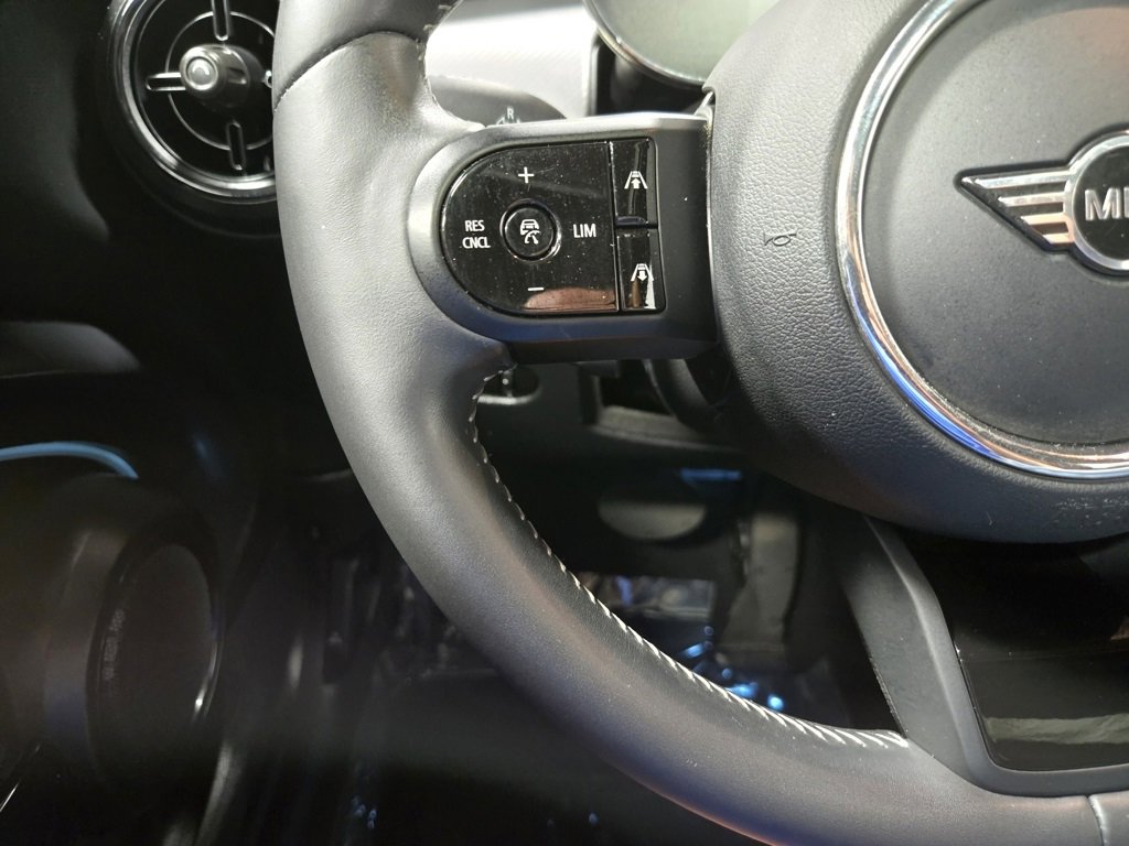 Used 2024 MINI Cooper SE image 14