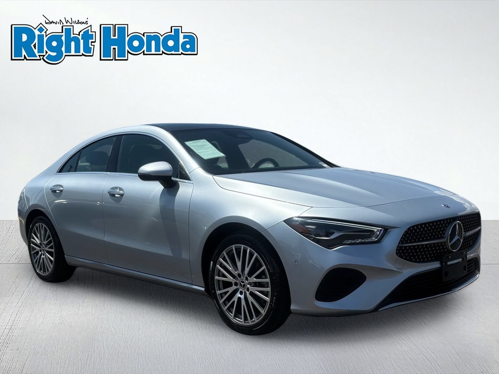 Used 2025 Mercedes-Benz CLA 250 4MATIC image 9