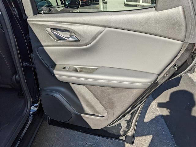 Used 2024 Chevrolet Blazer LT w/ Convenience Package FWD image 17