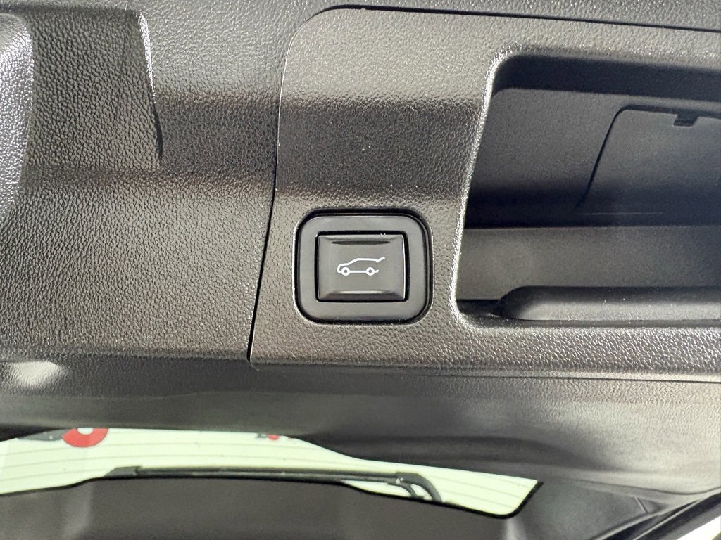 Used 2022 GMC Acadia AT4 w/ Technology Package image 55