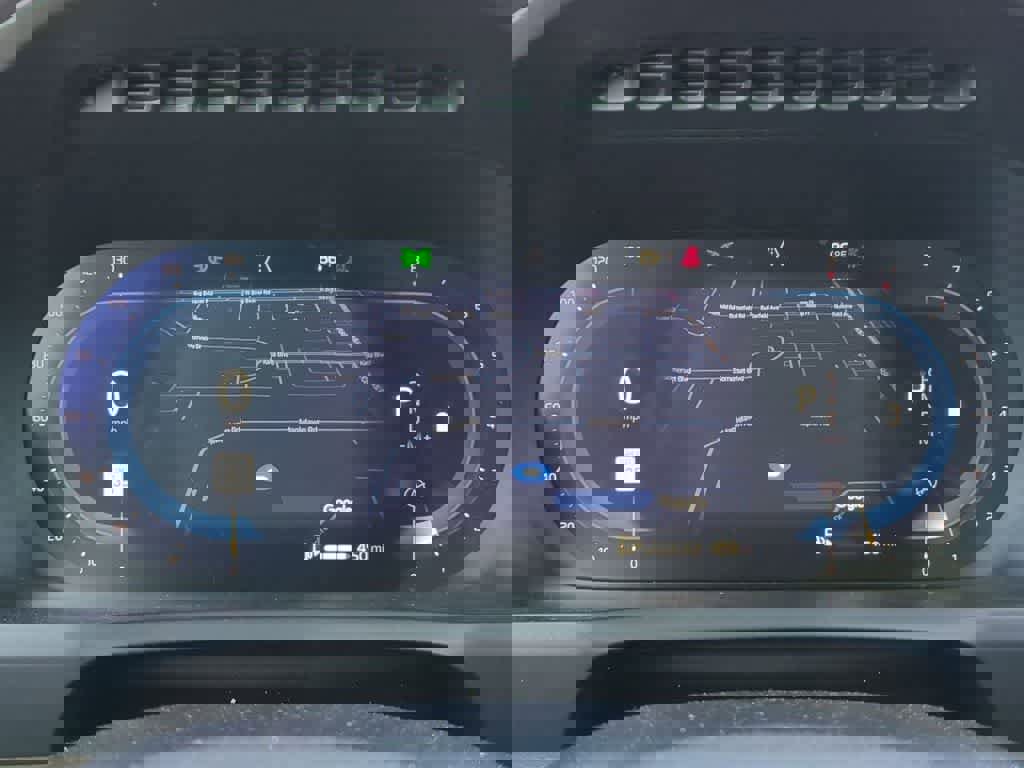 Certified 2025 Volvo XC90 B5 Core w/ Protection Package Premier image 32