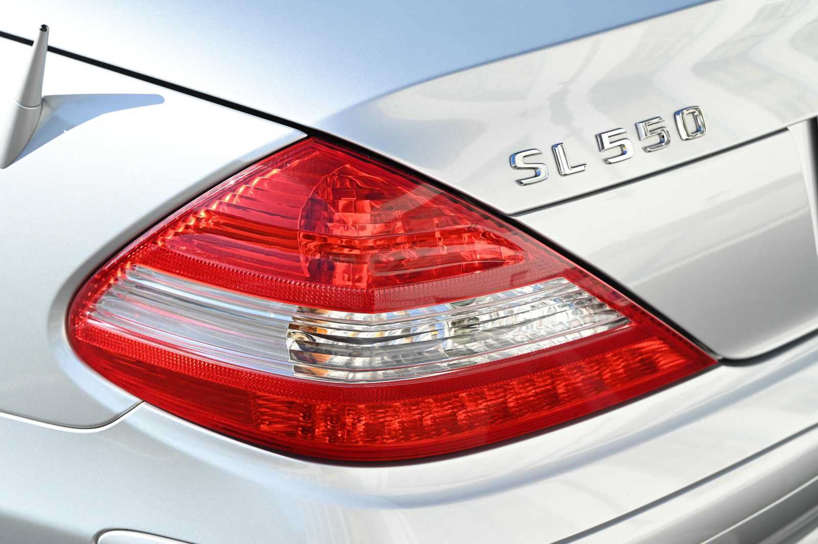 Used 2007 Mercedes-Benz SL 550 image 14