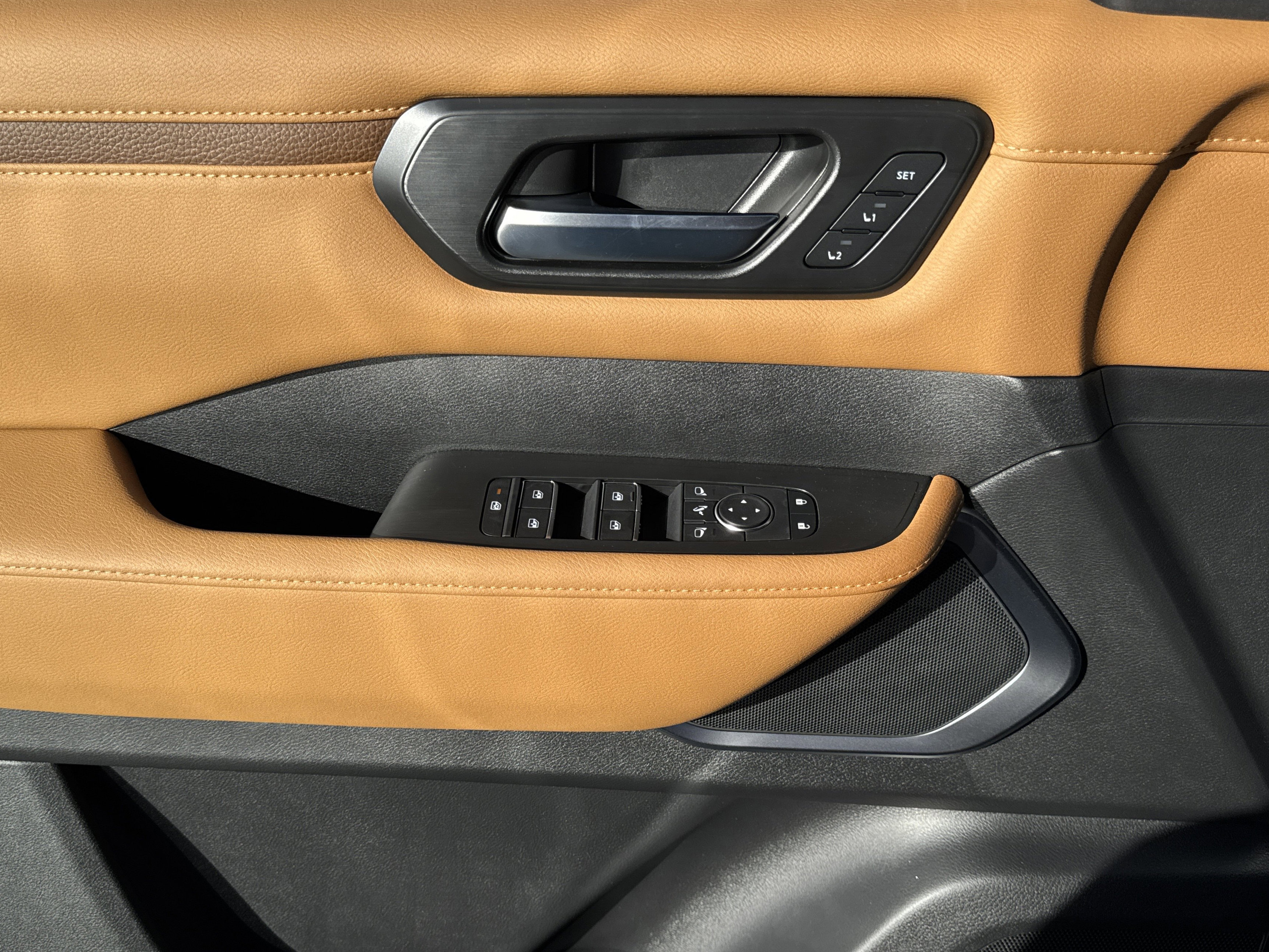 New 2026 Nissan Armada Platinum Reserve image 10