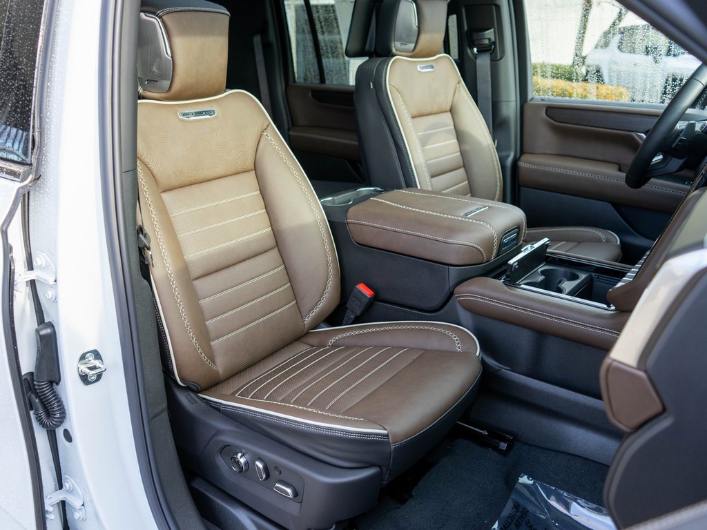 New 2026 GMC Yukon XL Denali Ultimate image 9