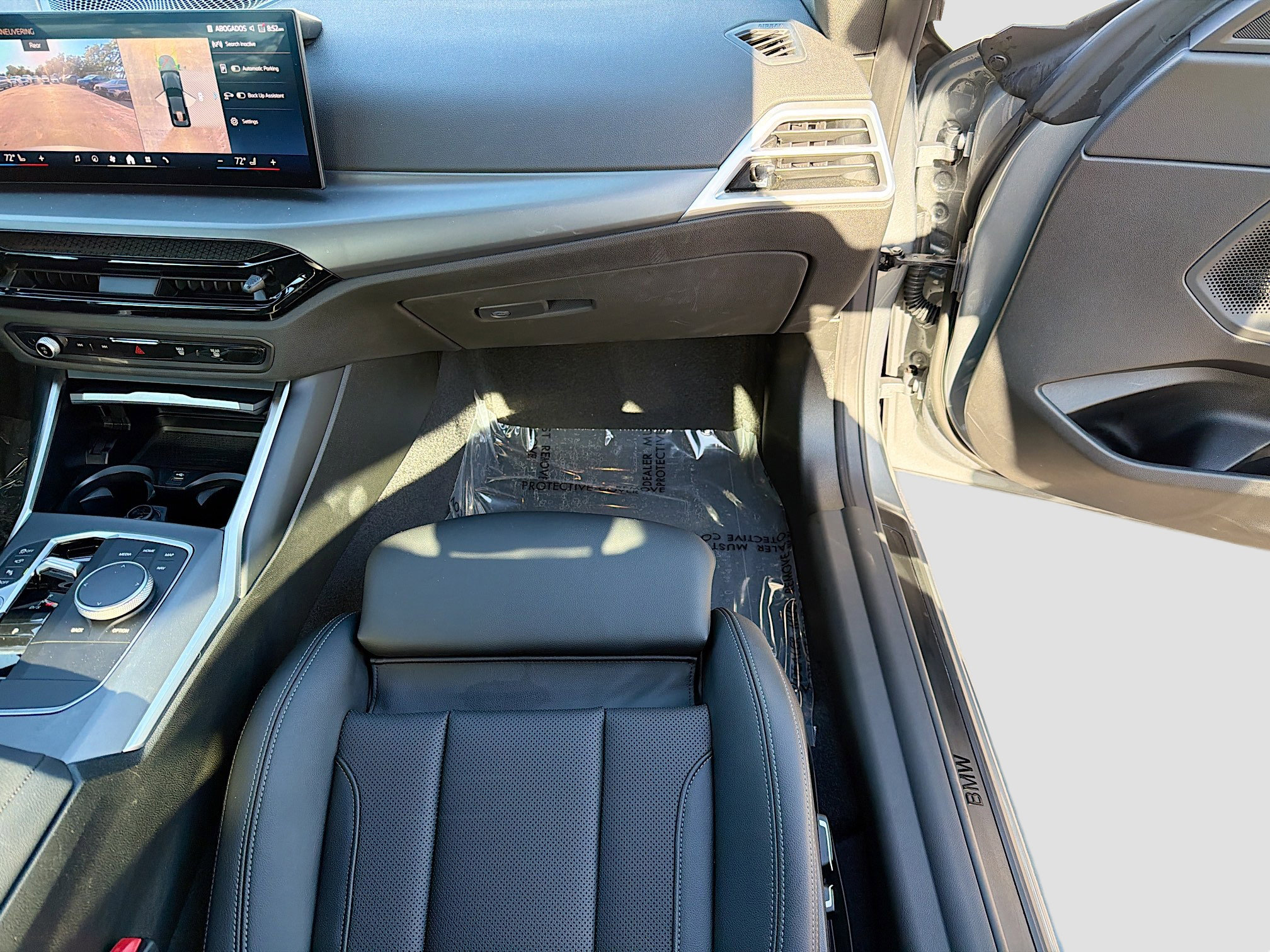 Used 2025 BMW 230i Coupe w/ Parking Assistance Package RWD image 17
