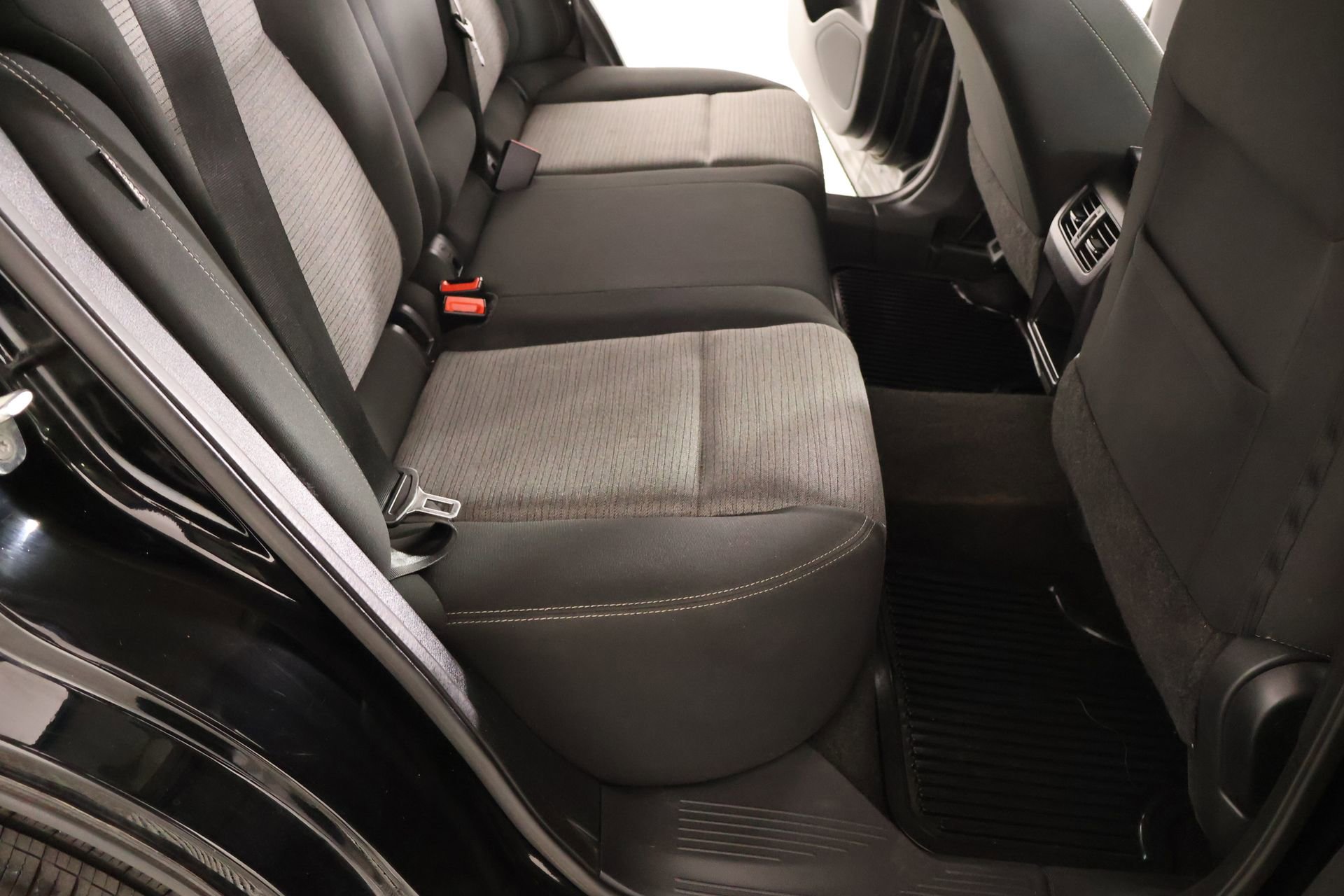 Used 2021 Nissan Rogue S FWD image 13