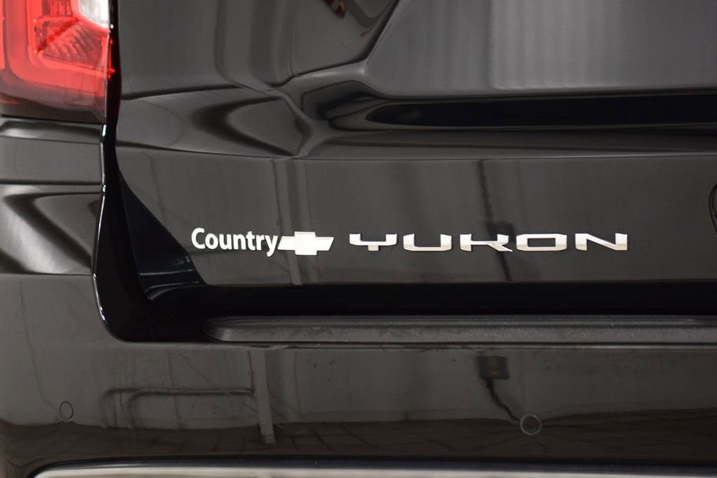 Used 2024 GMC Yukon AT4 AWD/4WD image 23