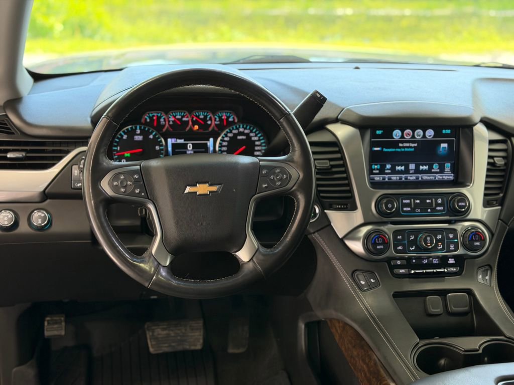 Used 2018 Chevrolet Tahoe LT w/ Luxury Package AWD/4WD image 6