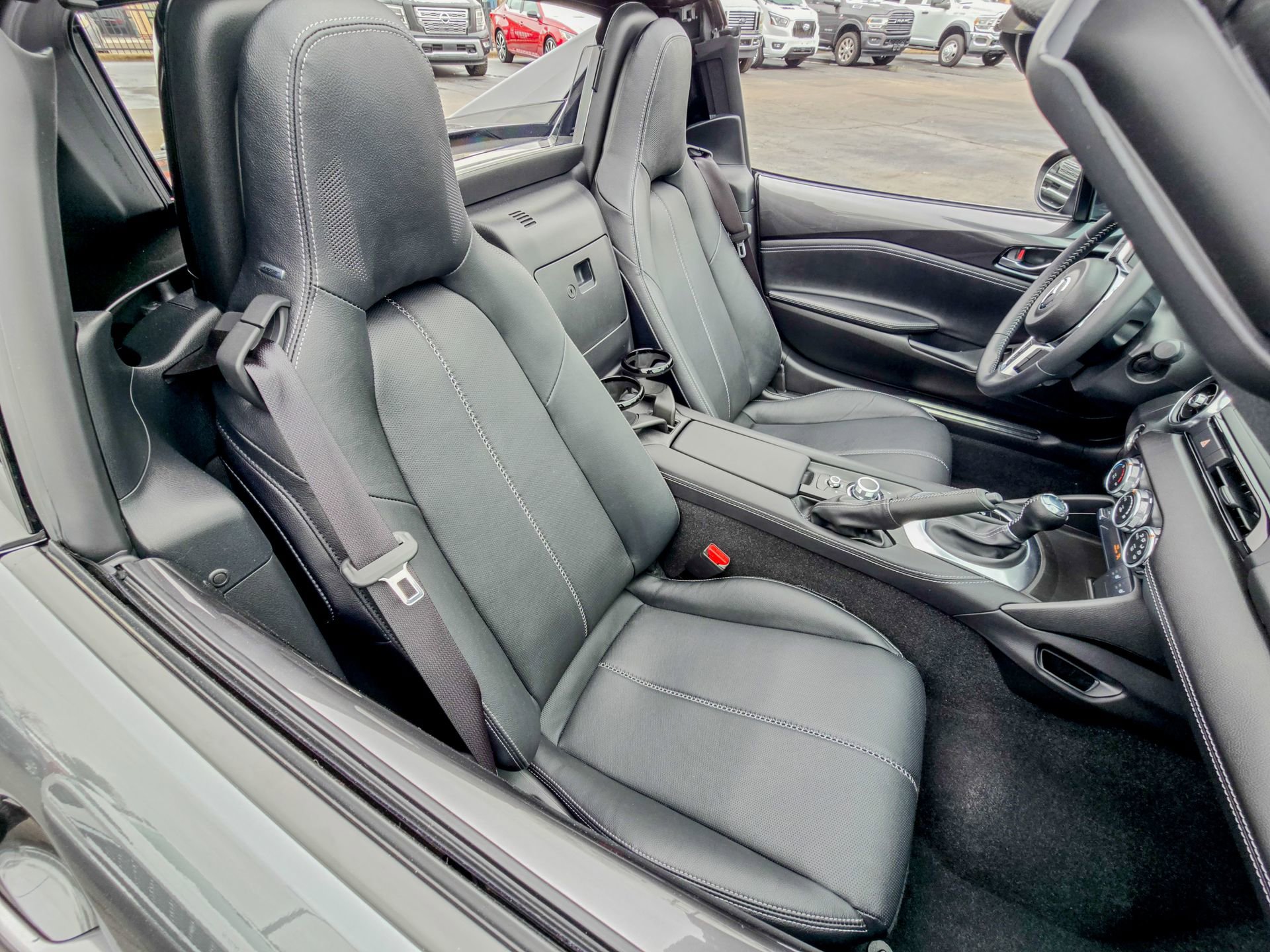 Used 2024 MAZDA MX-5 Miata RF Grand Touring image 50